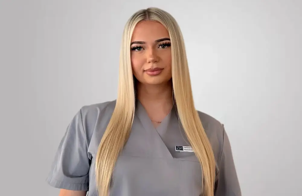 ZFA Auszubildende Larissa Adzic in Zahnarztpraxis Bad Camberg